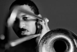 Música, luta e resistência: Josiel Konrad lança Boca no Trombone